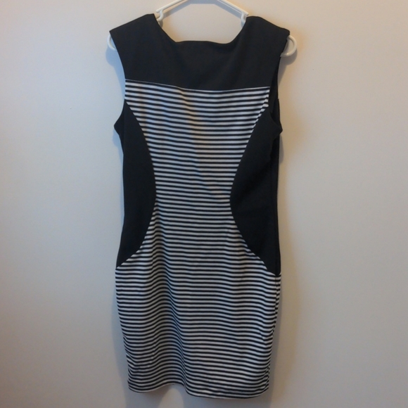 BCX Dress - Picture 3 of 4